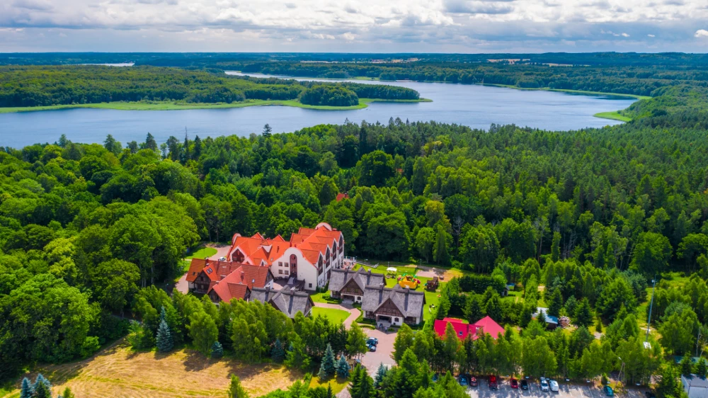 Kaszuby – samochodem, pociągiem, rowerem, a może pieszo?